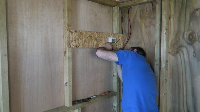 Installing A 200w Solar System In My Shed смотреть онлайн