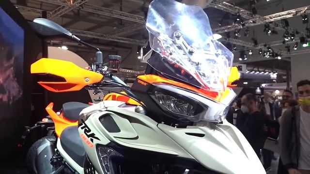 2022 NEW BENELLI TRK 800 смотреть онлайн