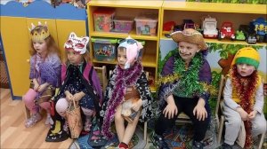 Рождественские колядки в средней группе "Почемучки" в детском саду №82 "Одуванчик" г. Брянска