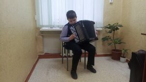 Юшин Сергей ДМШ 4 г.Ст.Оскол В.Иванов ,,Юмореска,, Аз.Иванов Обр.р.н.п. ,,Как под яблонькой,,