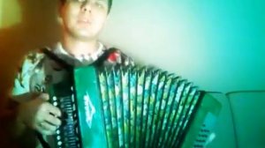 Под небом голубым есть город золотой. Под гармонь