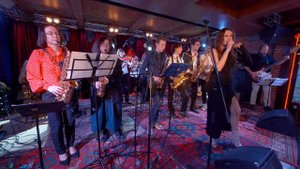 Hey Big Spender (C. Coleman, D. Fields)- Bomband (Оркестр, скрипки, эстрадный вокал)- О. Плотникова