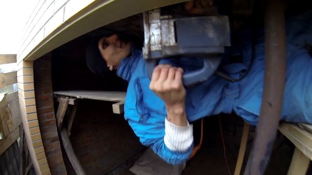 Что будет если кинуть много стекловолокна в бетон, никогда так не делайте крепче не будет!