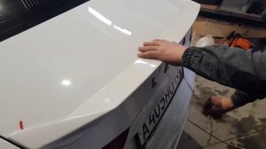 Установка спойлера на LADA VESTA