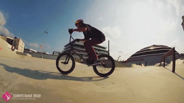 КРУТЫЕ ТРЮКИ НА БМХ ★ Kriss Kyle ★ Подборка диких bmx трюков