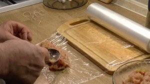 Куриные колбаски из грудки легко и просто. И очень вкусно! Варить 10 минут.