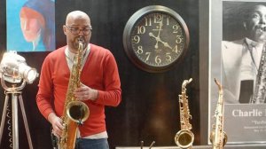 Round Midnight / Tenor Saxophone Buffet Super Dynaction