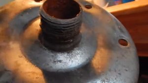 Вот это да! Протекает гидроаккумулятор! Я такого не видел!