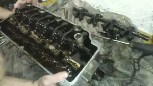 Сегодня в работе Mitsubishi carisma замена поршневых колец, сальников клапанов и шатунных вкладышей