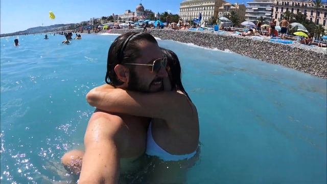 Так выглядит центральный пляж в НИЦЦЕ! Отдыхаем на Юге Франции!