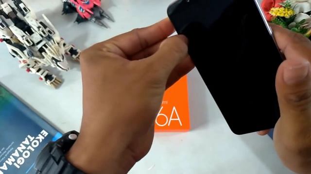 Xiaomi Redmi 6A Indonesia - Unboxing dan Kesan Pertama смотреть онлайн