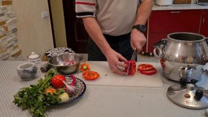 Мясо в собственном соку с овощами, БУГЛАМА , в афганском казане.