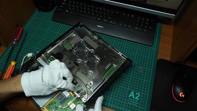 Устранение проблемы перегрева Sony PlayStation 3 FAT (CECHK-03) / Замена термоинтерфейса/ смотреть онлайн