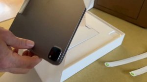 iPad Pro 12.9 M2 unboxing!  6th generation