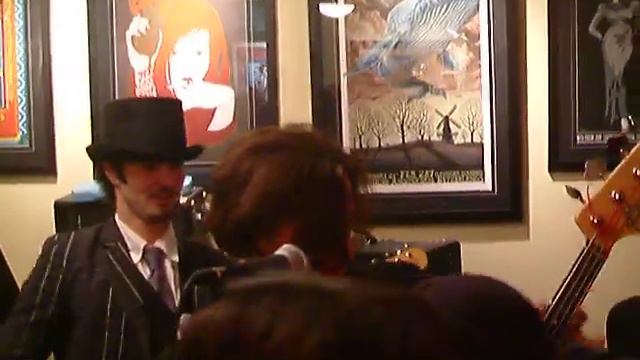 JACKSON RATHBONE and 100 MONKEYS performing смотреть онлайн