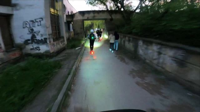 ЭНДУРО НА ЭЛЕКТРОСАМОКАТАХ смотреть онлайн