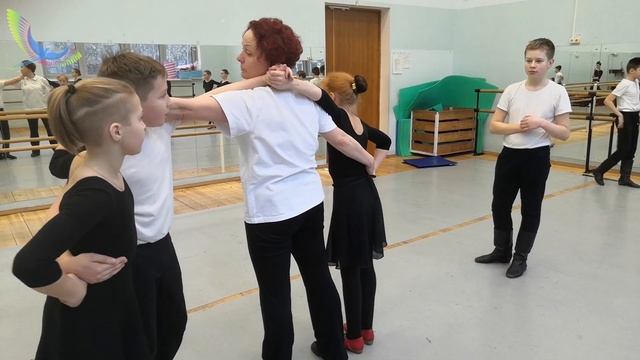 Прогулки по ЦДТ "Свиблово".  Ансамбль "Весна"