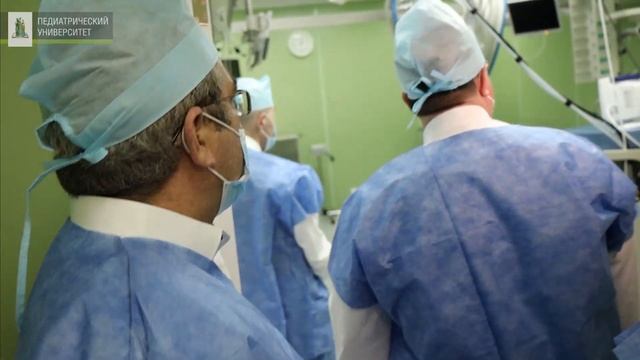 Педиатрический университет посетил главный трансплантолог Минздрава России