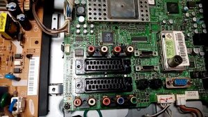 Телевизор samsung LE23R81B. после ГРОЗЫ от него все мастера отказались Я его отремонтировал.