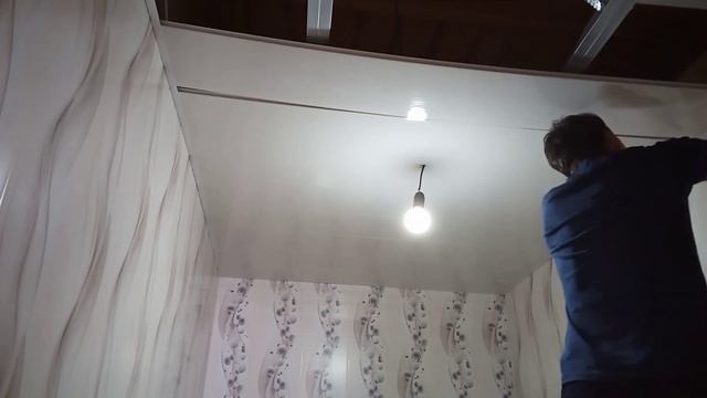 Отделка потолка в ванной комнате пластиковыми панелями смотреть онлайн