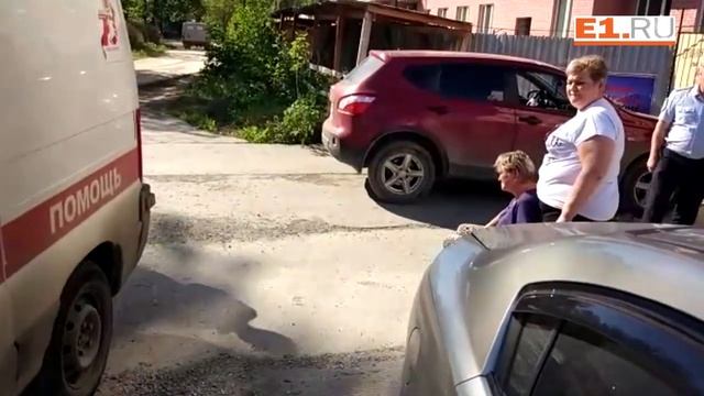 Голодающей пайщице долгостроя Кольцовский вызвали скорую