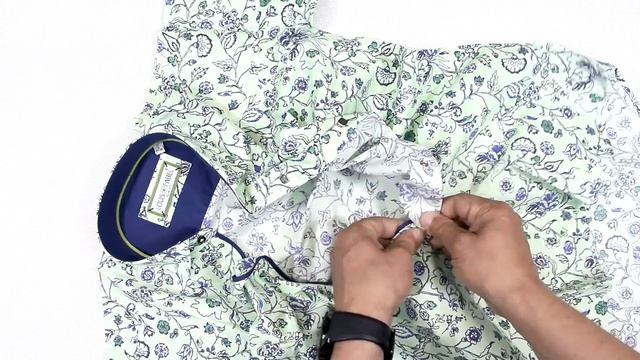 Фисташковая приталенная мужская рубашка Louis Fabel 5975-50 в цветах с коротким рукавом