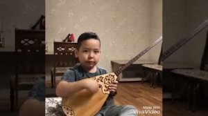 Уроки на домбре. Урок первый.