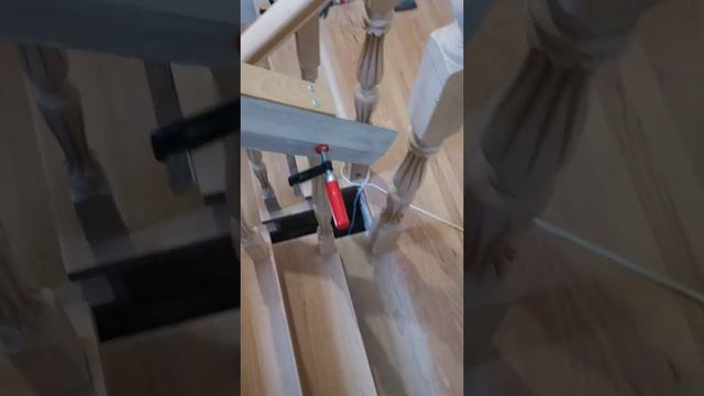 сборка лестницы из бука смотреть онлайн