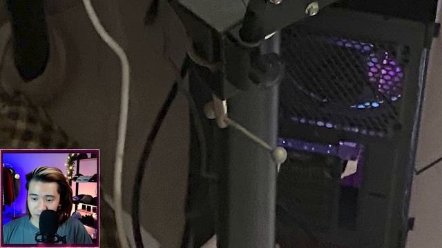 Reacting To My Viewers Gaming Setups! Part 1 смотреть онлайн