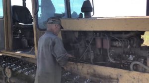Пуск с пускача ДТ-75. ДТ-75+бороны. ДТ-75 + плуг ПЛН 4-35.Трактор кировец.