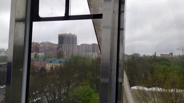 Катаюсь на 3-ем по высоте Колесе Обозрения в России?? Оно зависло?  Парк Революции #ростовнадону