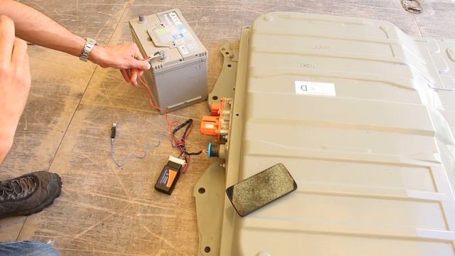 Как продиагностировать снятую батарею электромобиля Nissan Leaf через ELM327 и LeafSPY. смотреть онлайн