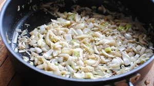 Курица в сливочно-грибном соусе