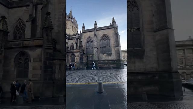 Royal mile in Edinburgh Scotland