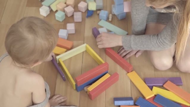 Деревянные игрушки и мебель от семейной мастерской Дядя Дятел смотреть онлайн