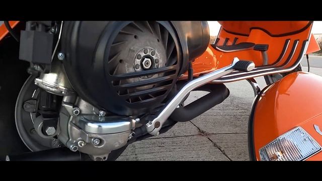 Vespa PX 125 Millenium -?Orange Mécanique ? VENDU смотреть онлайн