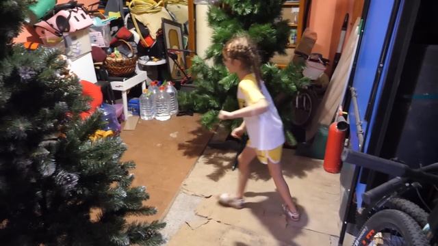 VLOG Попала в игру Garten of banban на свой День Рождения 6 лет. Часть 2 смотреть онлайн