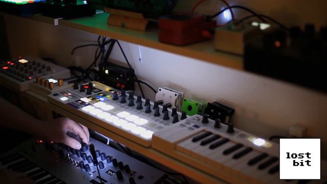 lost bit - #jamuary2020 - Day 18 (Korg Minilogue Arpeggiator) смотреть онлайн
