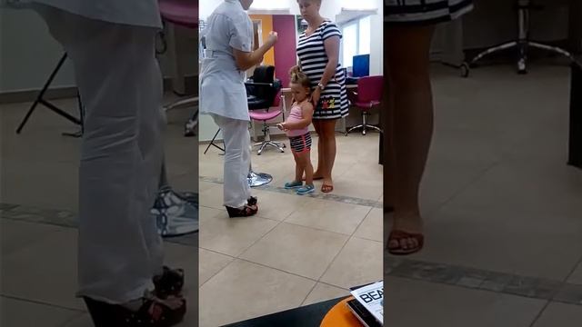 Как праколоть уши детям от 2.6 годиков смотреть онлайн