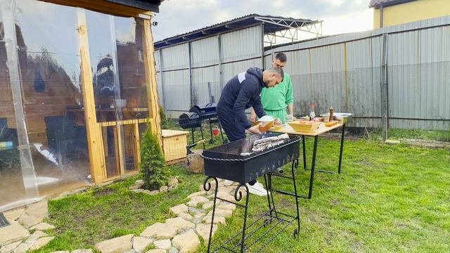 КРЫЛЬЯ В СОЕВО-МЕДОВОМ СОУСЕ. ШАШЛЫК ИЗ КУРИЦЫ смотреть онлайн