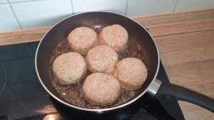 Как приготовить котлеты в панировочных сухарях с картофельным пюре
