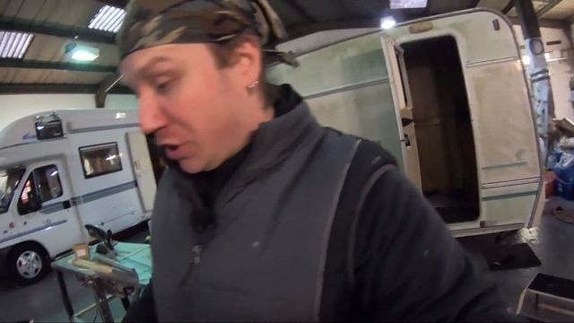 Ремонт каравана своими руками. Восстановление пола