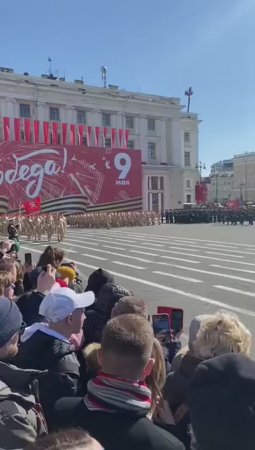 9 мая обучающиеся кадетских классов прошли парадным расчётом по Дворцовой площади