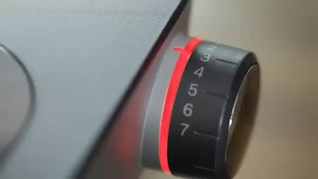 Robot de cuisine Bosch MUM5 - Test de convivialité par Betty Bossi смотреть онлайн