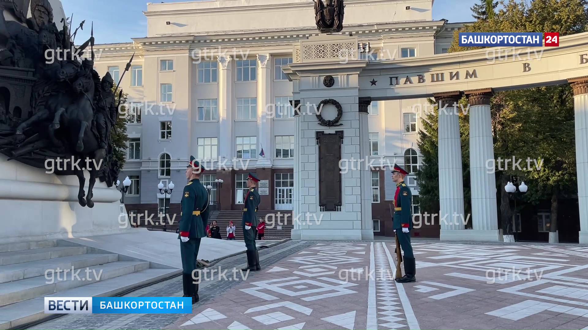 памятник шаймуратову в уфе на советской площади