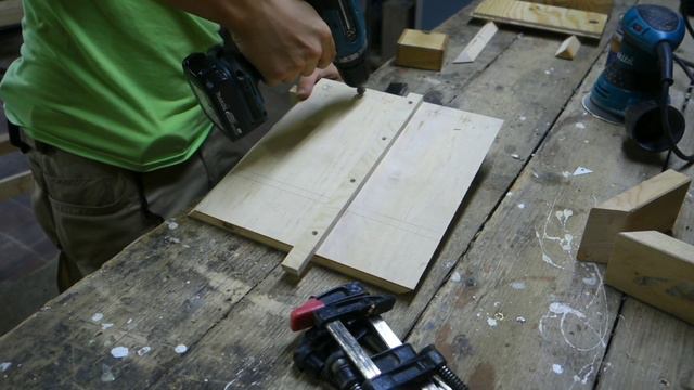 HOW to MAKE small sliding table for saw 45 degrees/ posuvný stůl pro pilu 45 stupňů смотреть онлайн