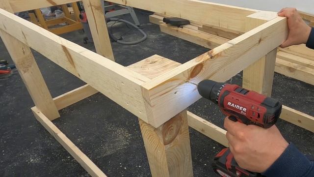 Build a Super CHEAP and EASY DIY Desk Using Floor Laminate смотреть онлайн