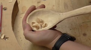 #Деревянные ложки #ложки #сделайсам Как самому сделать резные ложки из дерева.