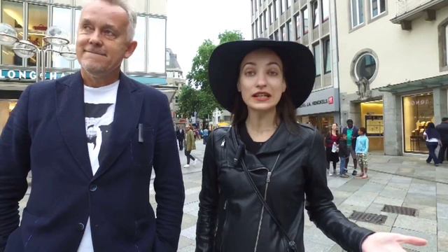 Семейные Ценности. Прогулка по Кельну смотреть онлайн