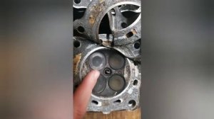 1983 Honda Magna 750 V45 Engine Noise Diagnosis and Repair (Head Replacement)